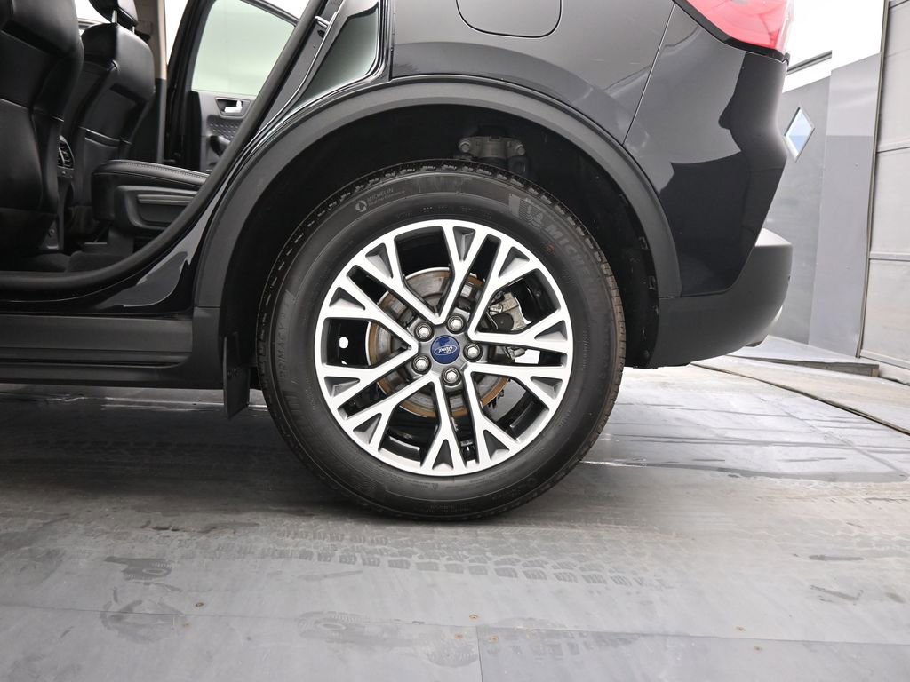 Certified 2020 Ford Escape SEL image 23