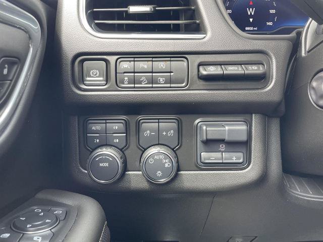 Used 2024 Chevrolet Tahoe Premier w/ Premium Package AWD/4WD image 16