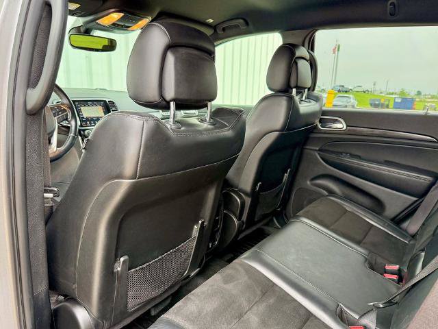 Used 2019 Jeep Grand Cherokee Laredo AWD/4WD image 13