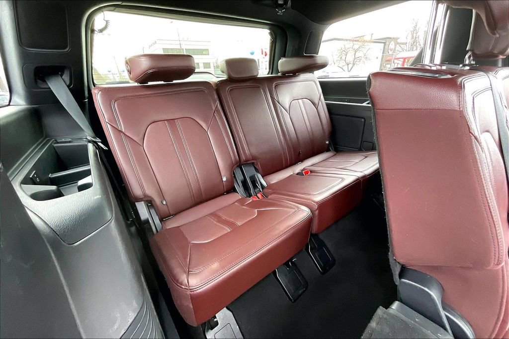 Certified 2024 Ford Expedition Limited image 27