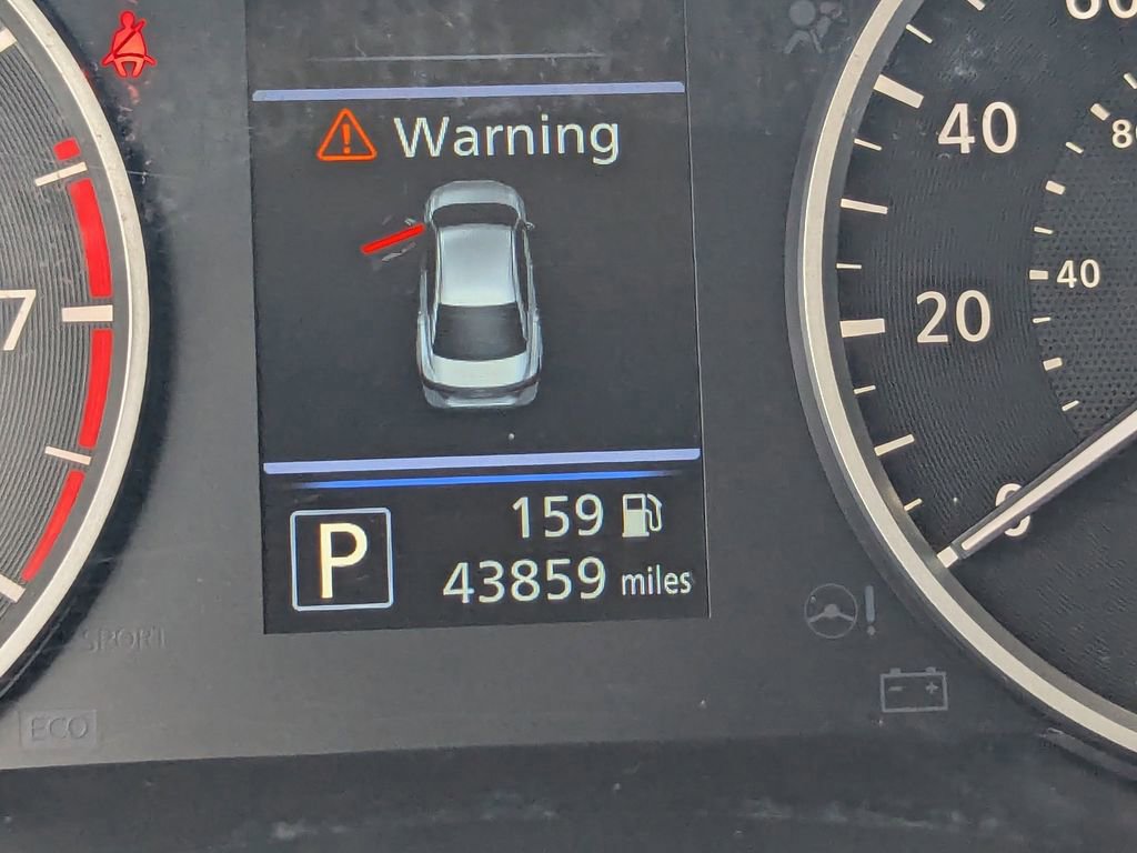 Used 2024 Nissan Sentra S image 32