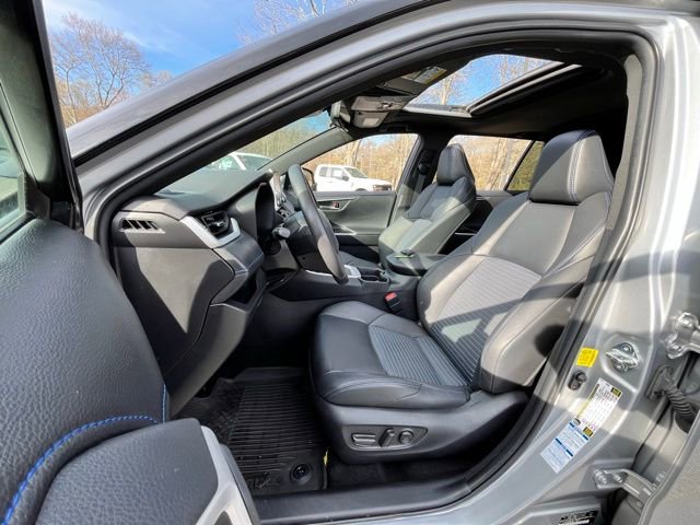 Used 2021 Toyota RAV4 XSE AWD/4WD image 16