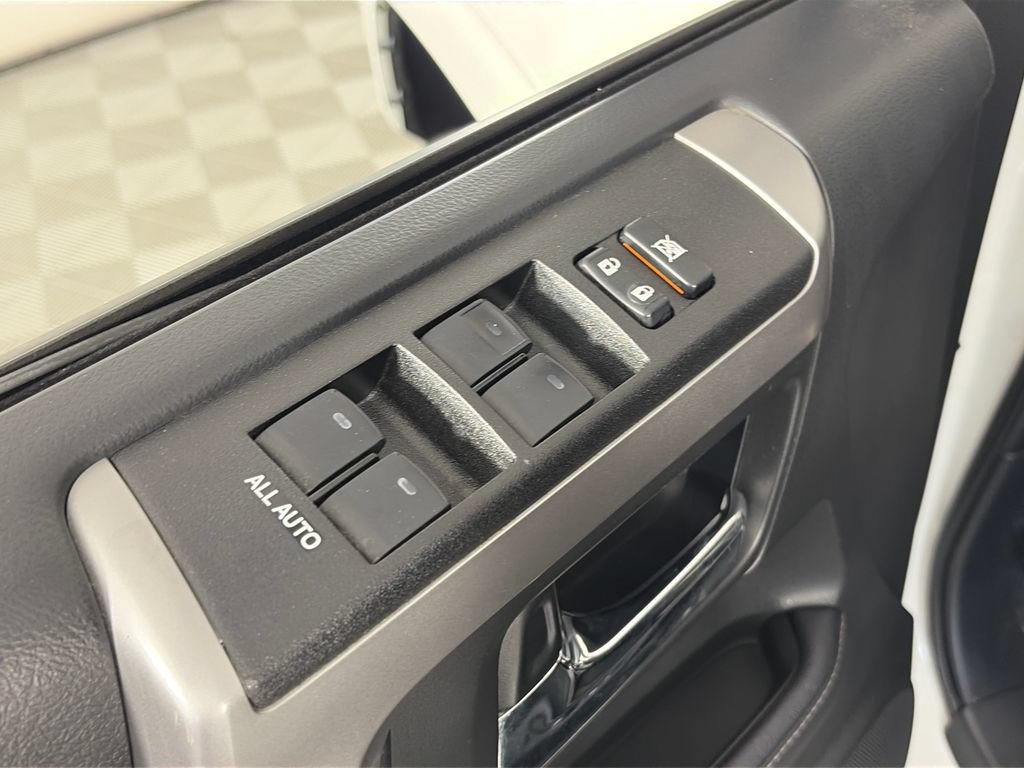 Used 2020 Toyota 4Runner 4WD image 24