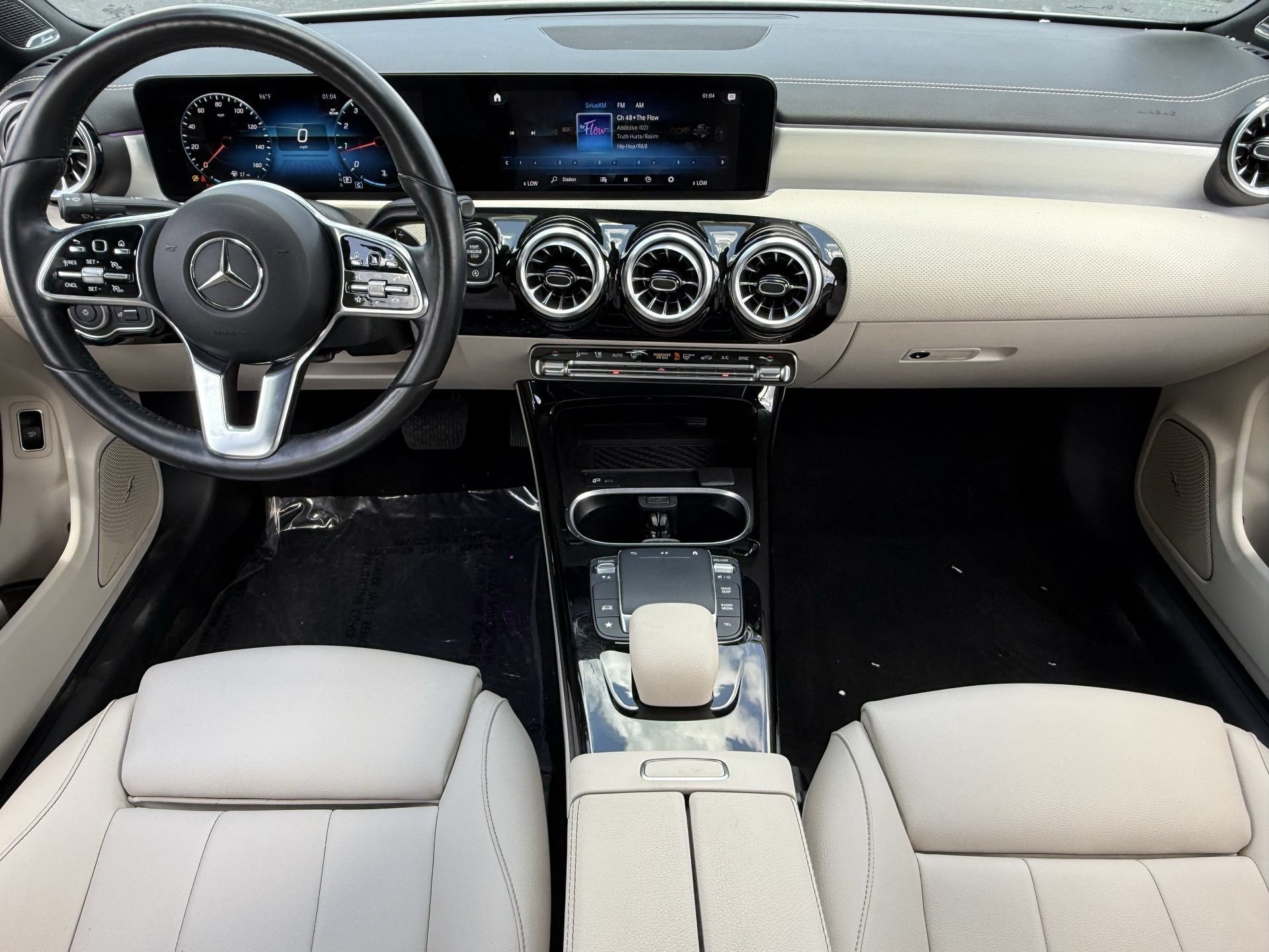 Used 2023 Mercedes-Benz CLA 250 4MATIC w/ Premium Package image 2