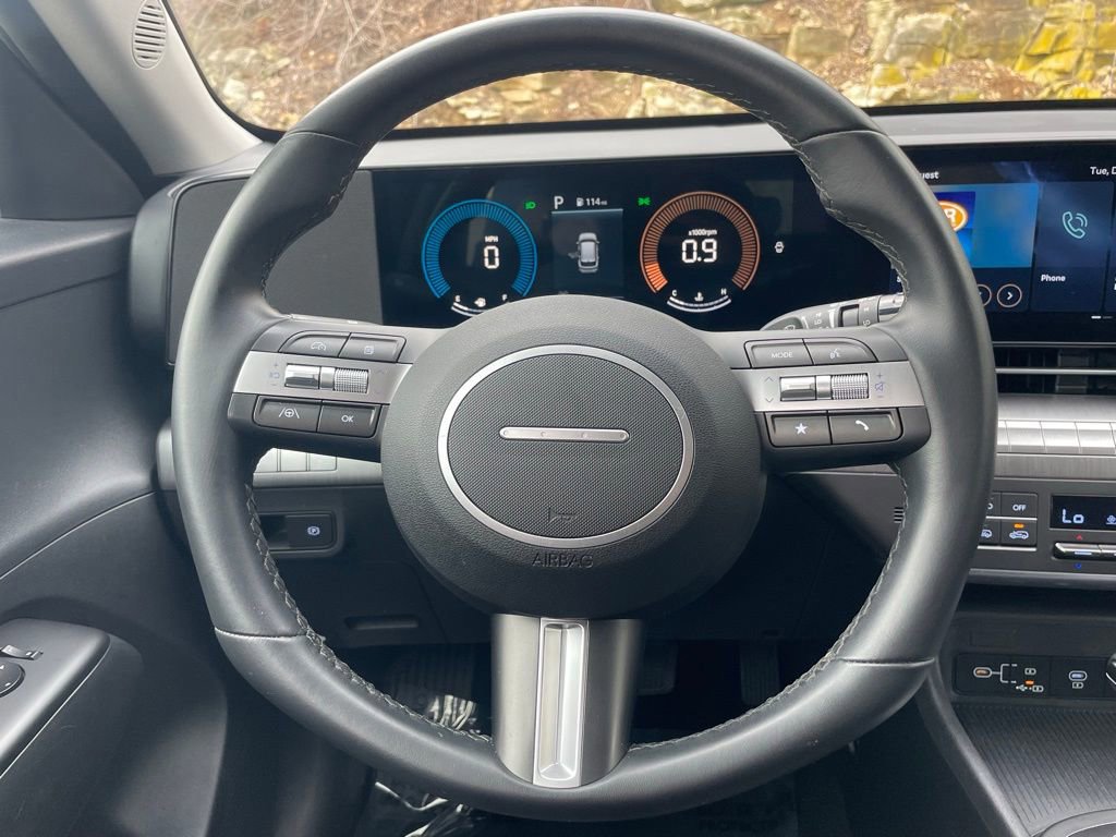 Used 2025 Hyundai Kona SEL image 15