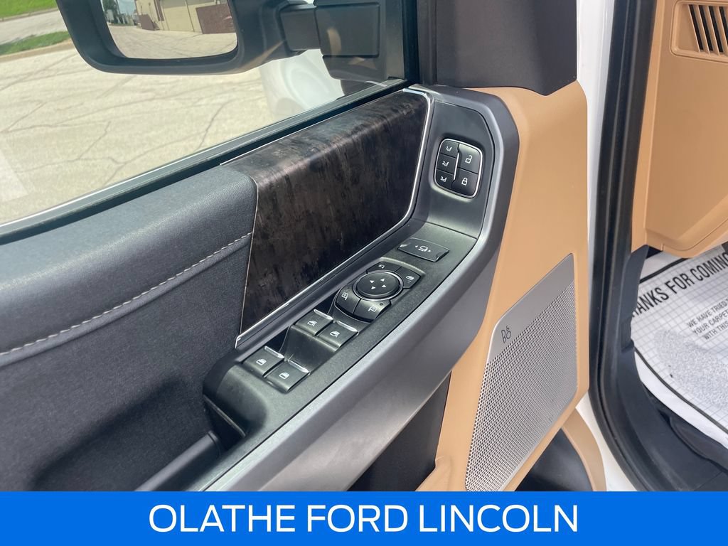 Certified 2025 Ford F350 Lariat w/ Lariat Ultimate Package AWD/4WD image 16