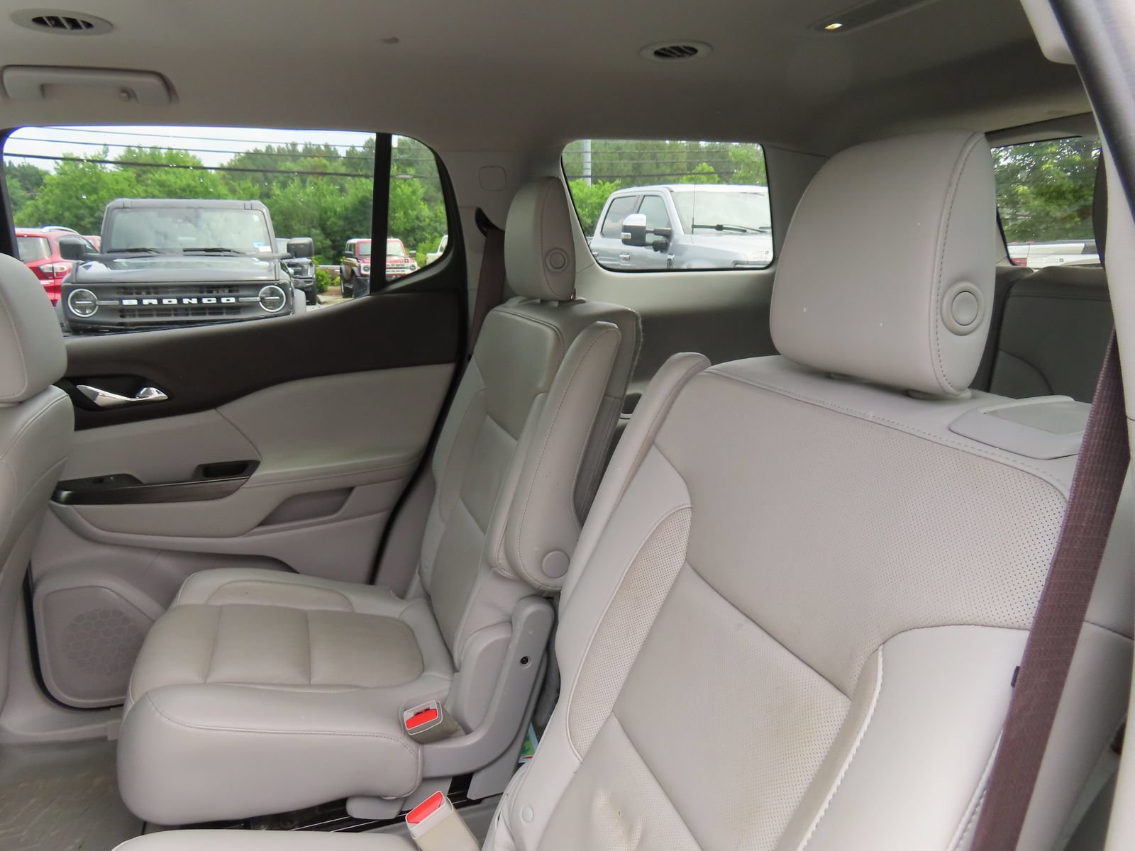 Used 2019 GMC Acadia SLT AWD/4WD image 30