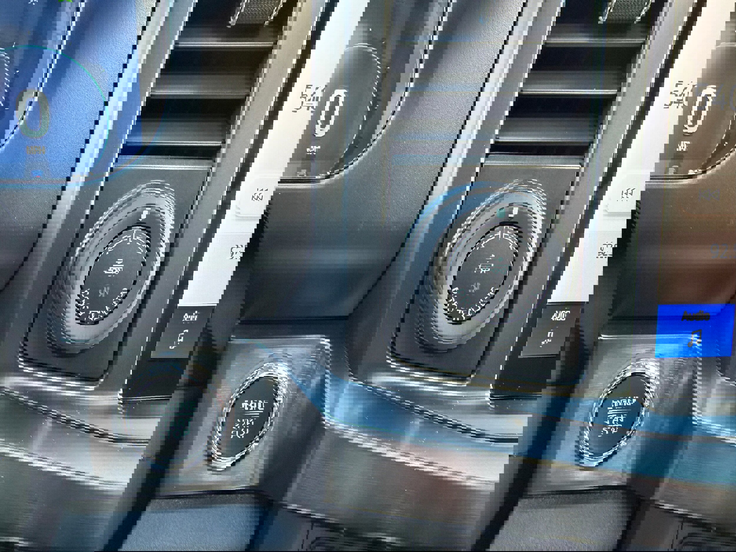 Certified 2024 Ford F350 Lariat w/ Lariat Ultimate Package image 24