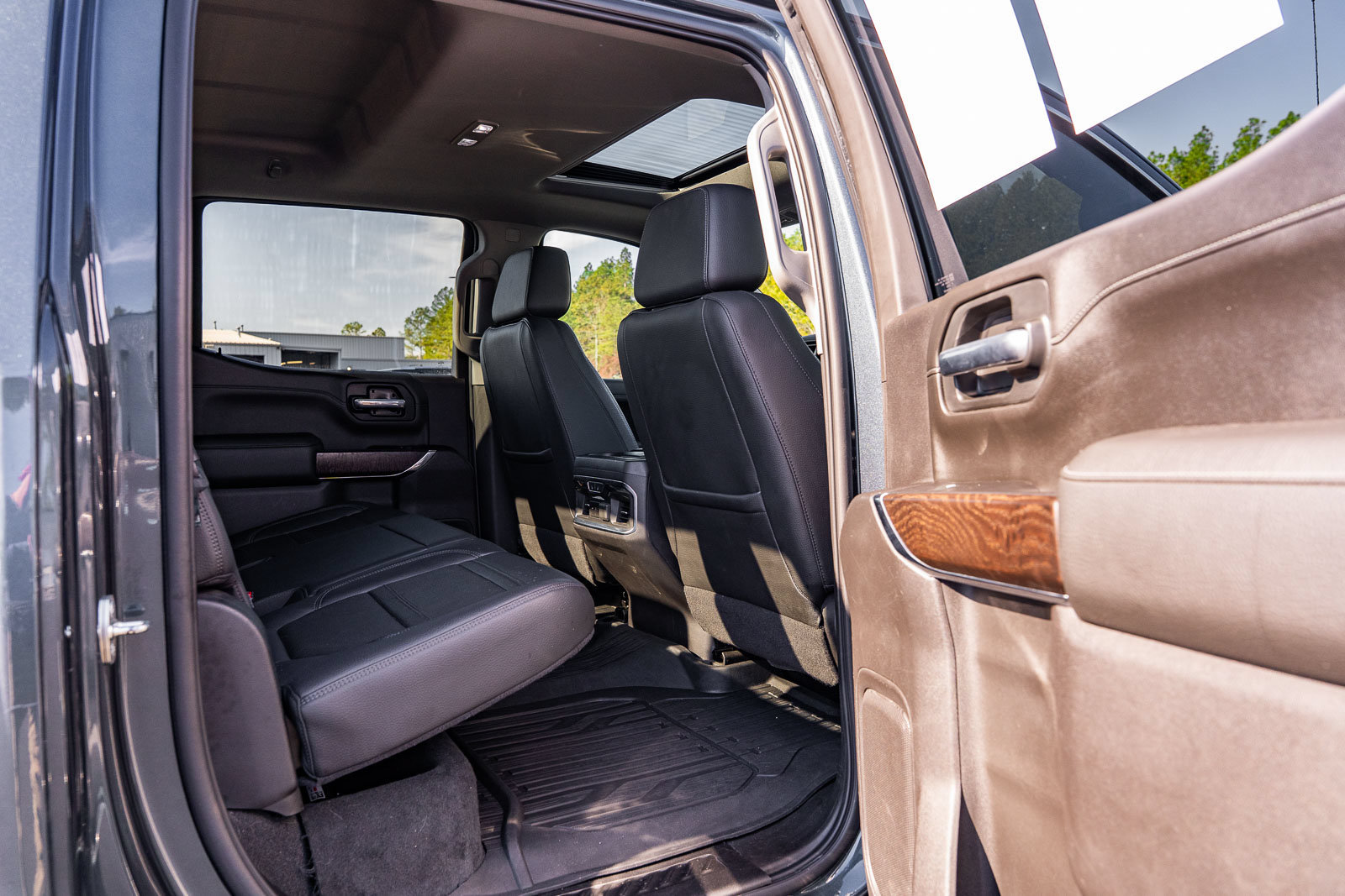 Used 2021 GMC Sierra 1500 Denali w/ Denali Ultimate Package AWD/4WD image 13