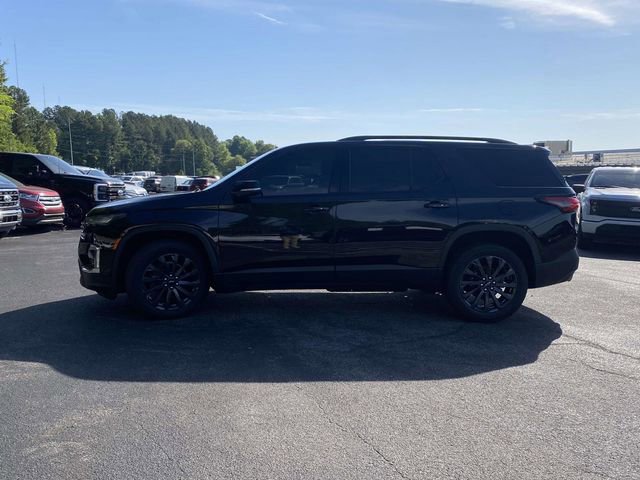 Used 2022 Chevrolet Traverse RS image 2