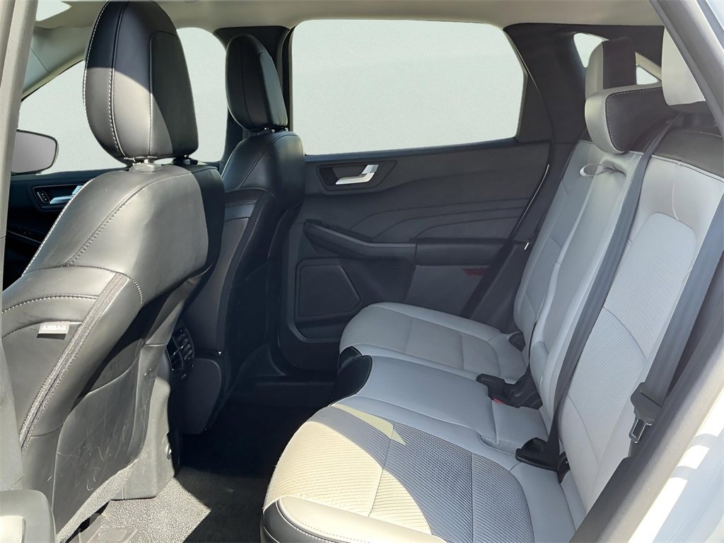 Certified 2024 Ford Escape SE image 23
