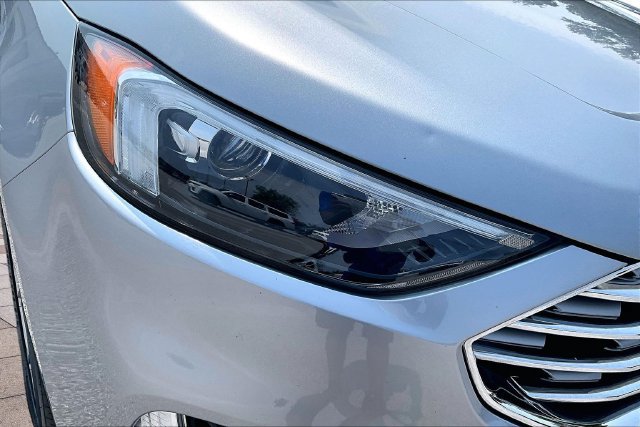 Certified 2024 Ford Edge Titanium AWD/4WD image 32
