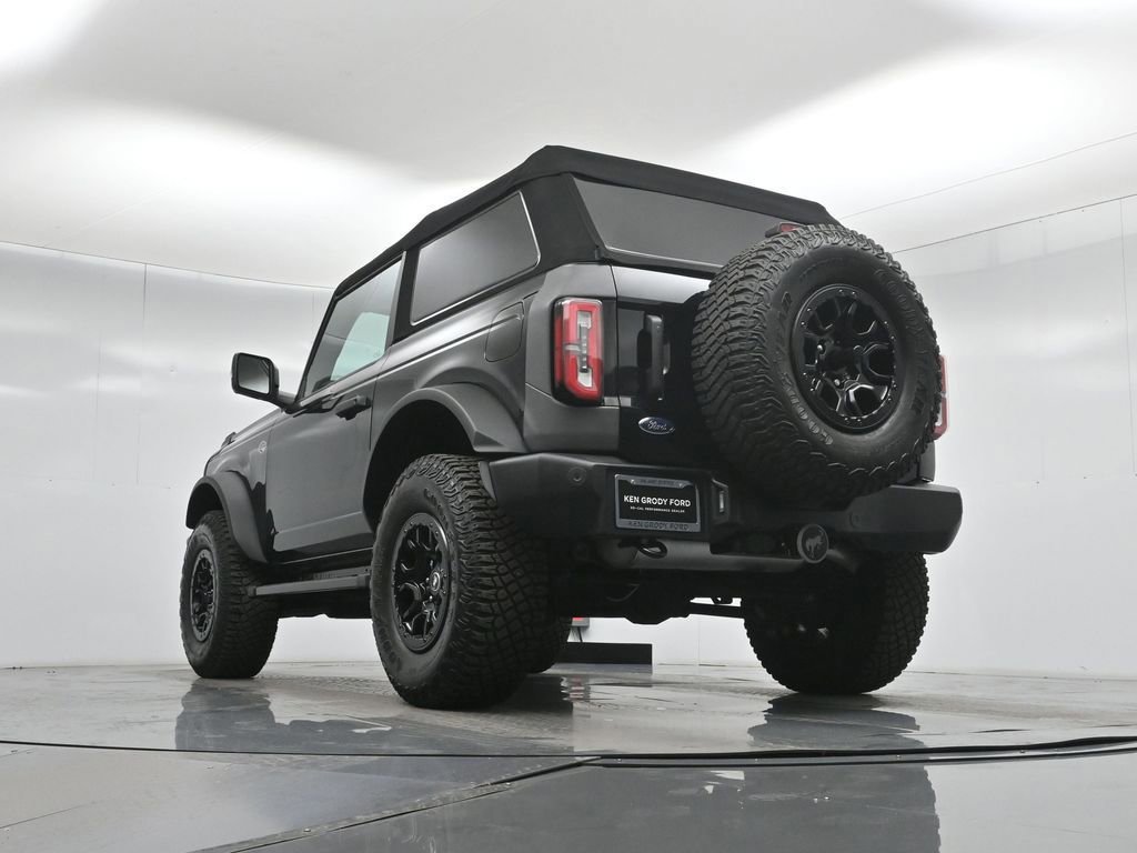 Certified 2022 Ford Bronco Wildtrak AWD/4WD image 24