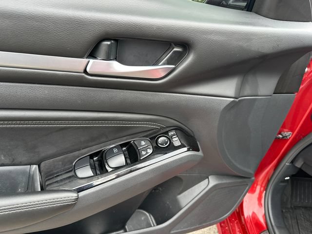 Used 2023 Nissan Altima 2.5 SL AWD/4WD image 17