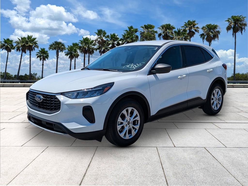 Certified 2024 Ford Escape Active FWD image 3