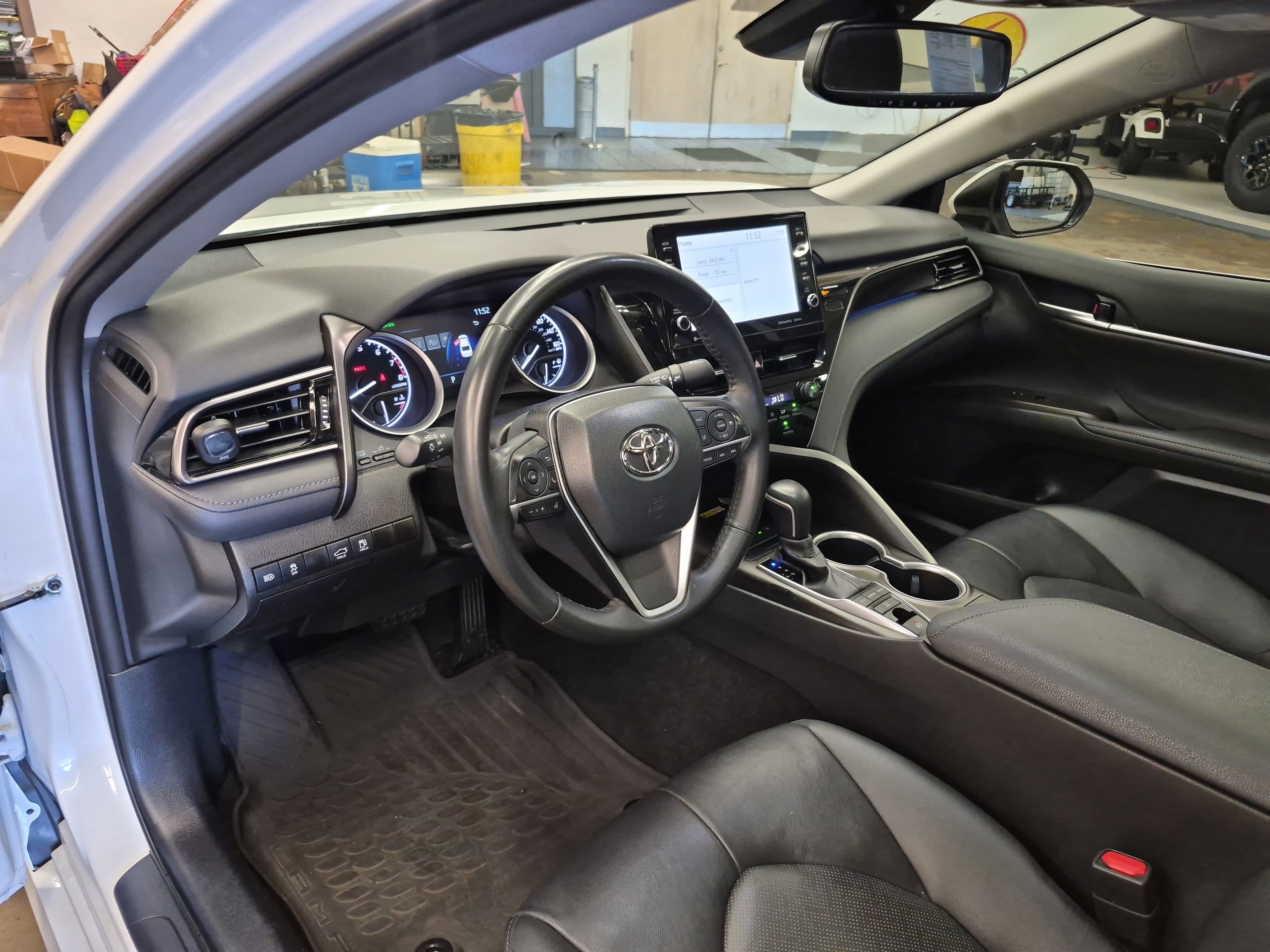 Used 2024 Toyota Camry XLE FWD image 14