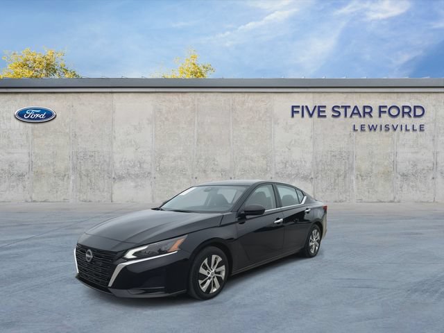Used 2024 Nissan Altima 2.5 S FWD image 3