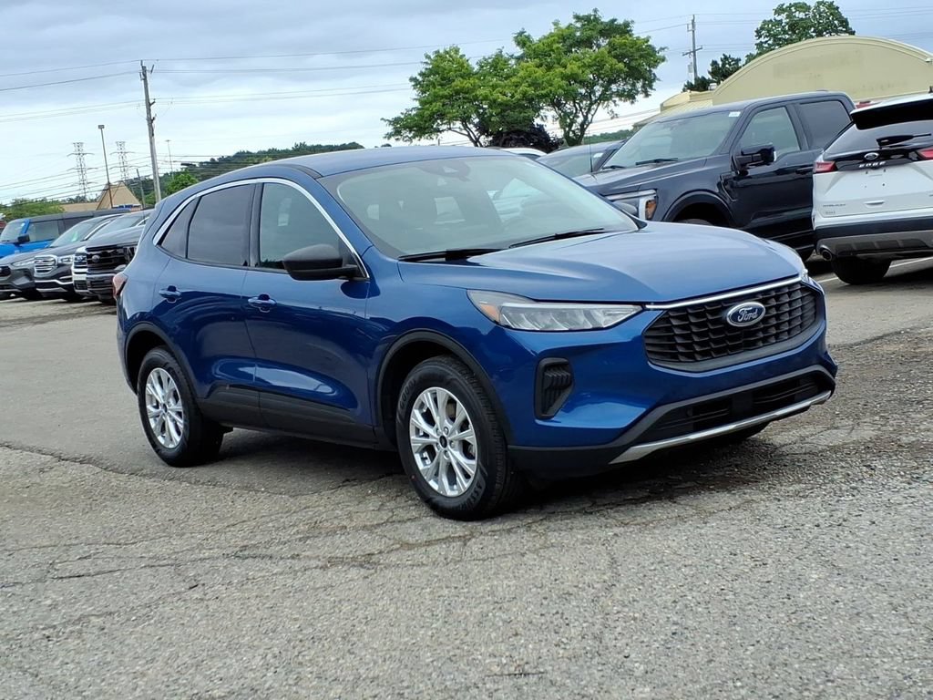 Certified 2023 Ford Escape Active AWD/4WD image 7