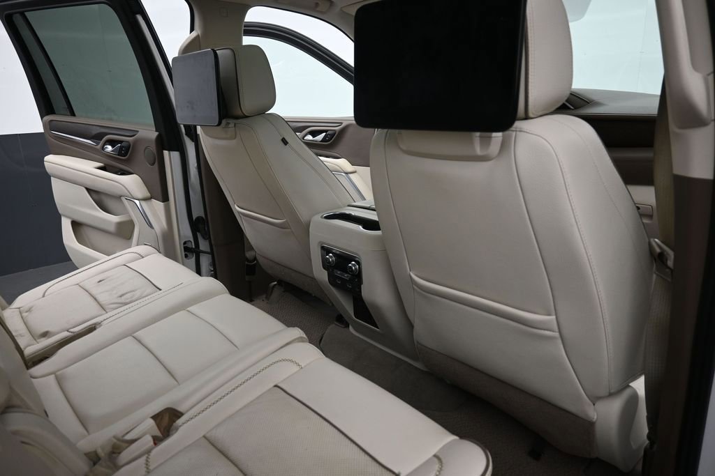 Used 2021 GMC Yukon XL Denali w/ Denali Ultimate Package AWD/4WD image 14
