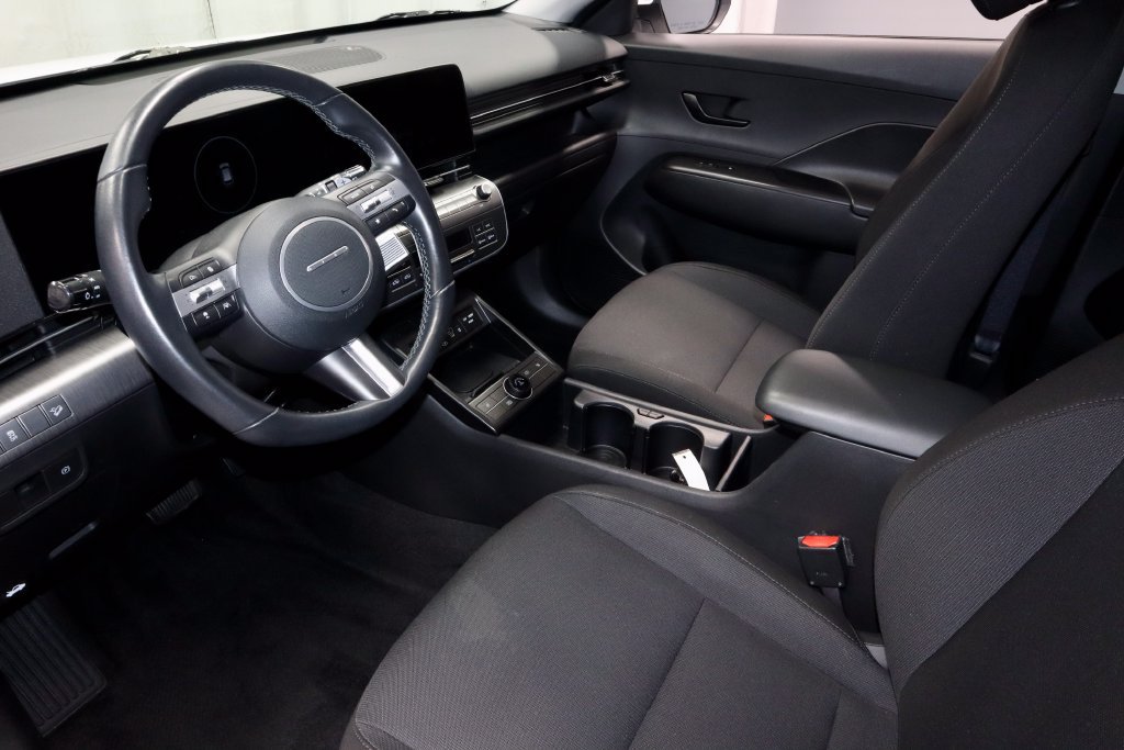 Used 2024 Hyundai Kona SEL w/ Convenience Package AWD/4WD image 23