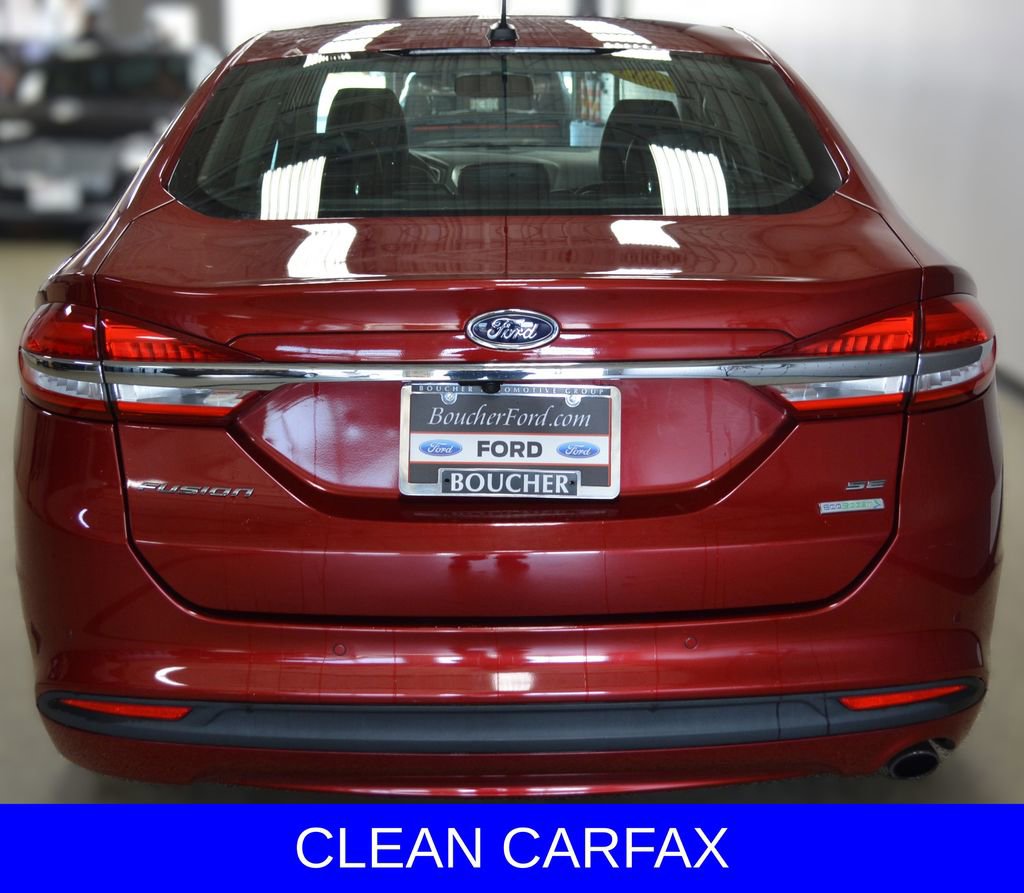 Certified 2017 Ford Fusion SE w/ Fusion SE Technology Package FWD image 5