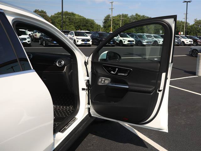 Used 2023 Mercedes-Benz GLC 300 4MATIC image 28