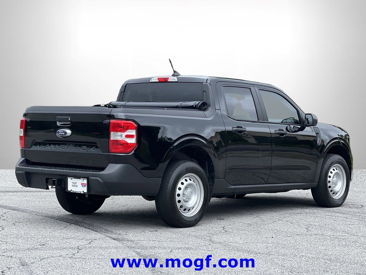 Certified 2024 Ford Maverick XL FWD image 3