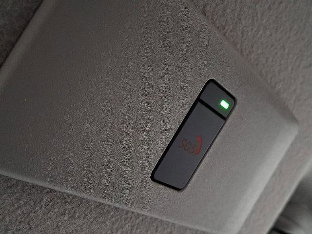 Used 2023 Nissan Versa SR w/ Trunk Package image 26