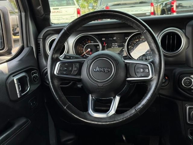 Used 2018 Jeep Wrangler Unlimited Sahara w/ Dual Top Group AWD/4WD image 7