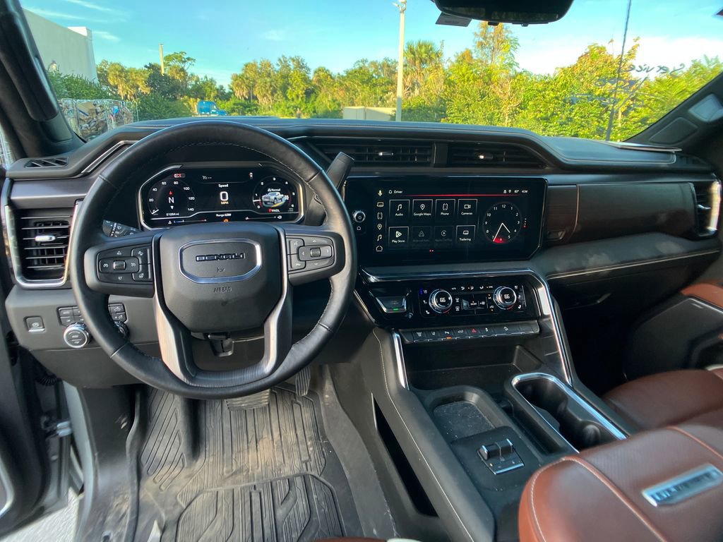 Used 2025 GMC Sierra 2500 Denali Ultimate w/ Max Trailering Package image 14