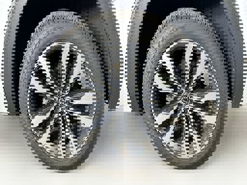 Used 2022 Volkswagen Atlas SEL Premium image 11