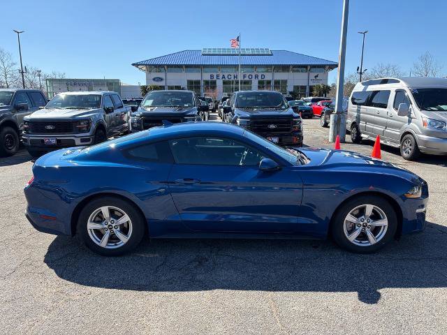 Certified 2022 Ford Mustang Coupe image 6