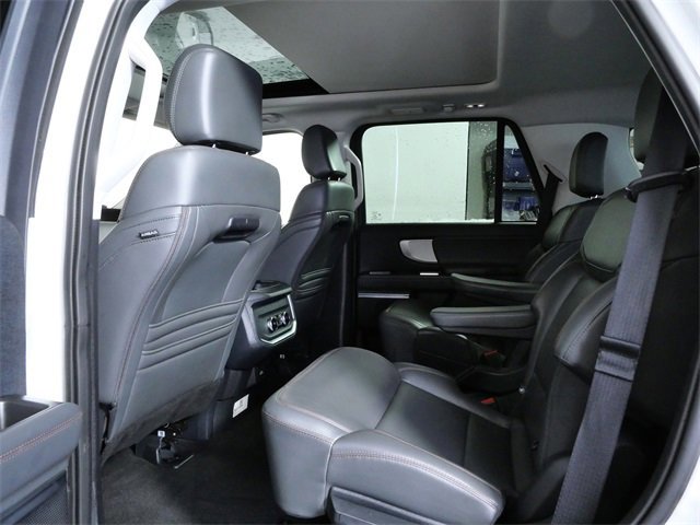 Certified 2025 Ford Expedition Active image 13