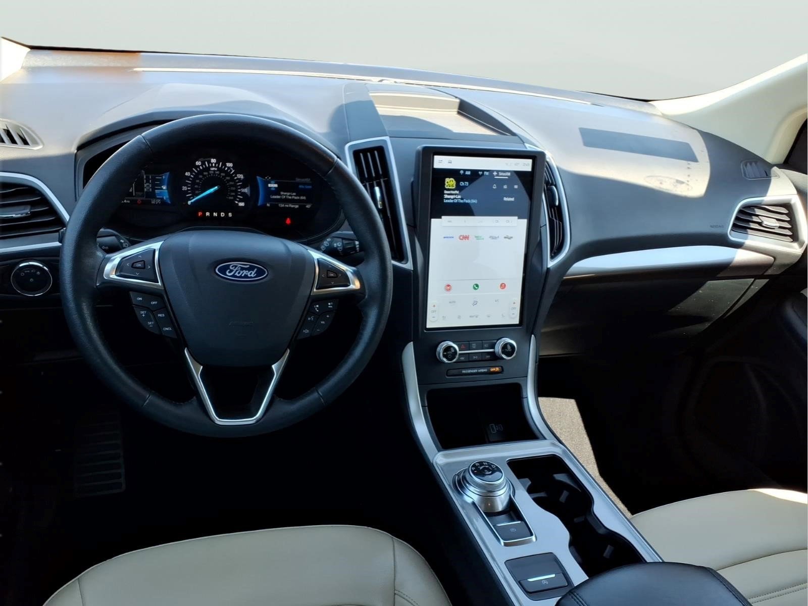 Certified 2024 Ford Edge SEL w/ Convenience Package AWD/4WD image 5