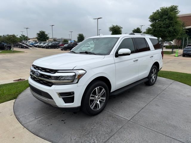 Certified 2024 Ford Expedition Limited RWD image 3