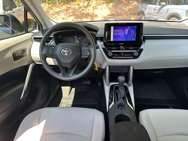 Used 2023 Toyota Corolla Cross L FWD image 22