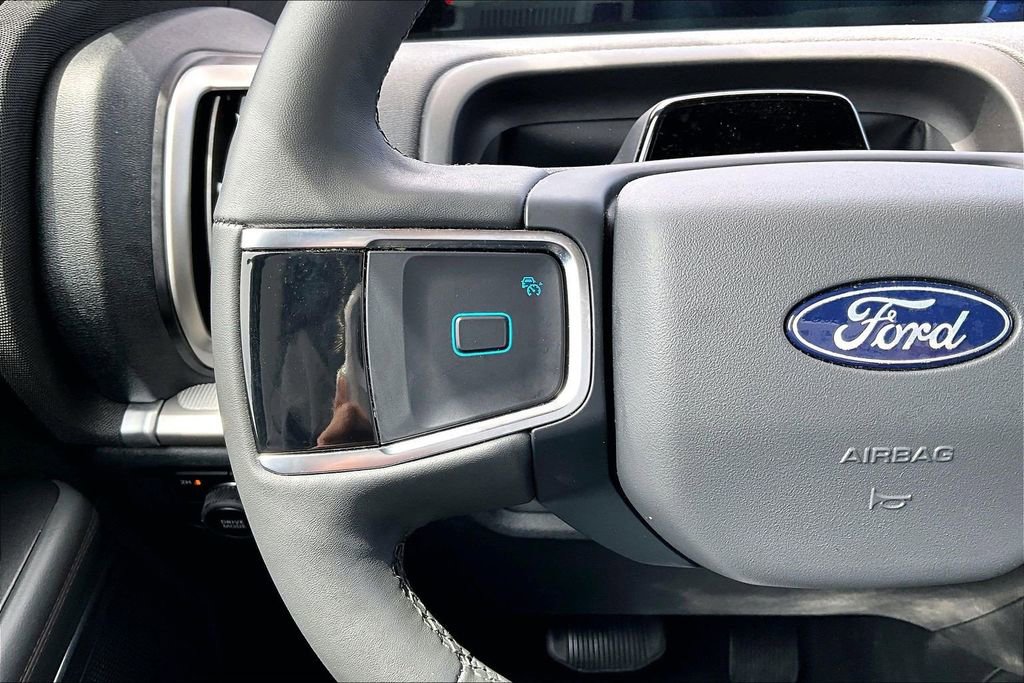Certified 2025 Ford Expedition Max Active AWD/4WD image 17