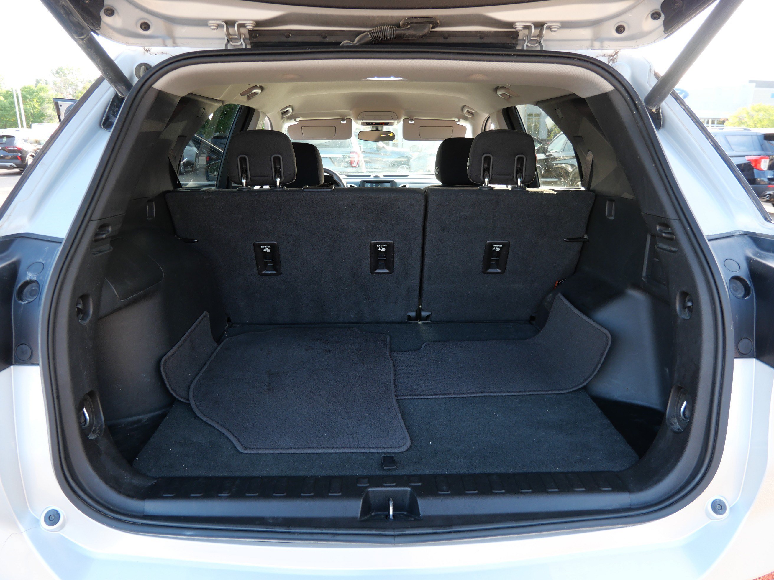 Used 2018 Chevrolet Equinox LT AWD/4WD image 18