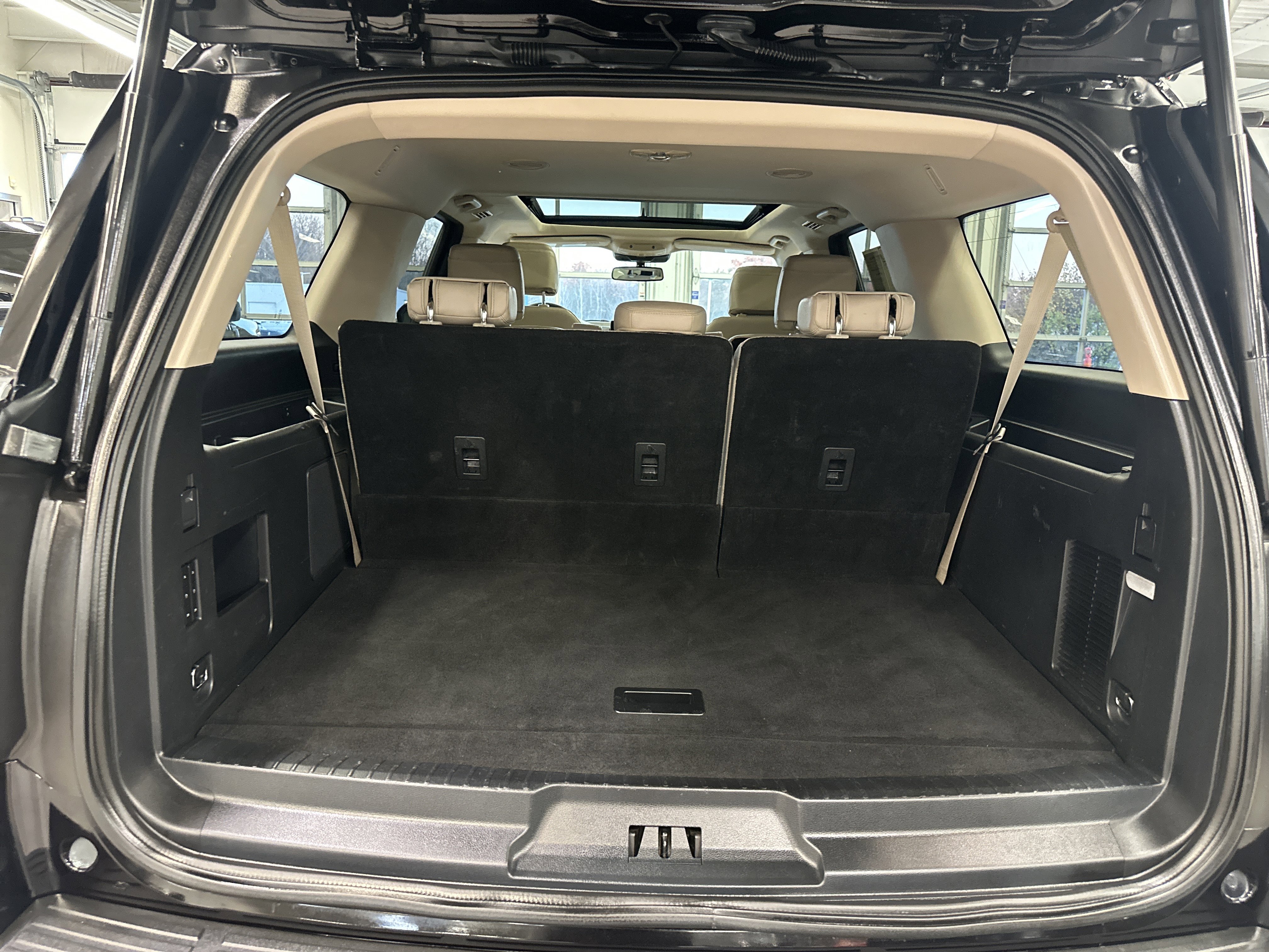 Certified 2022 Ford Expedition Max Limited image 8