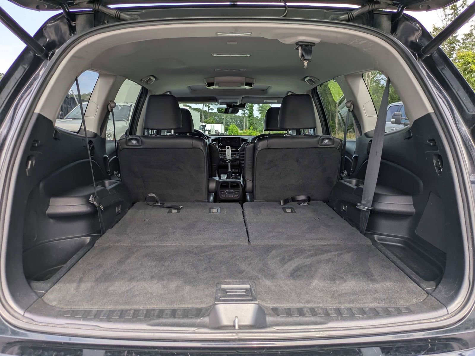Used 2020 Honda Pilot Touring image 5
