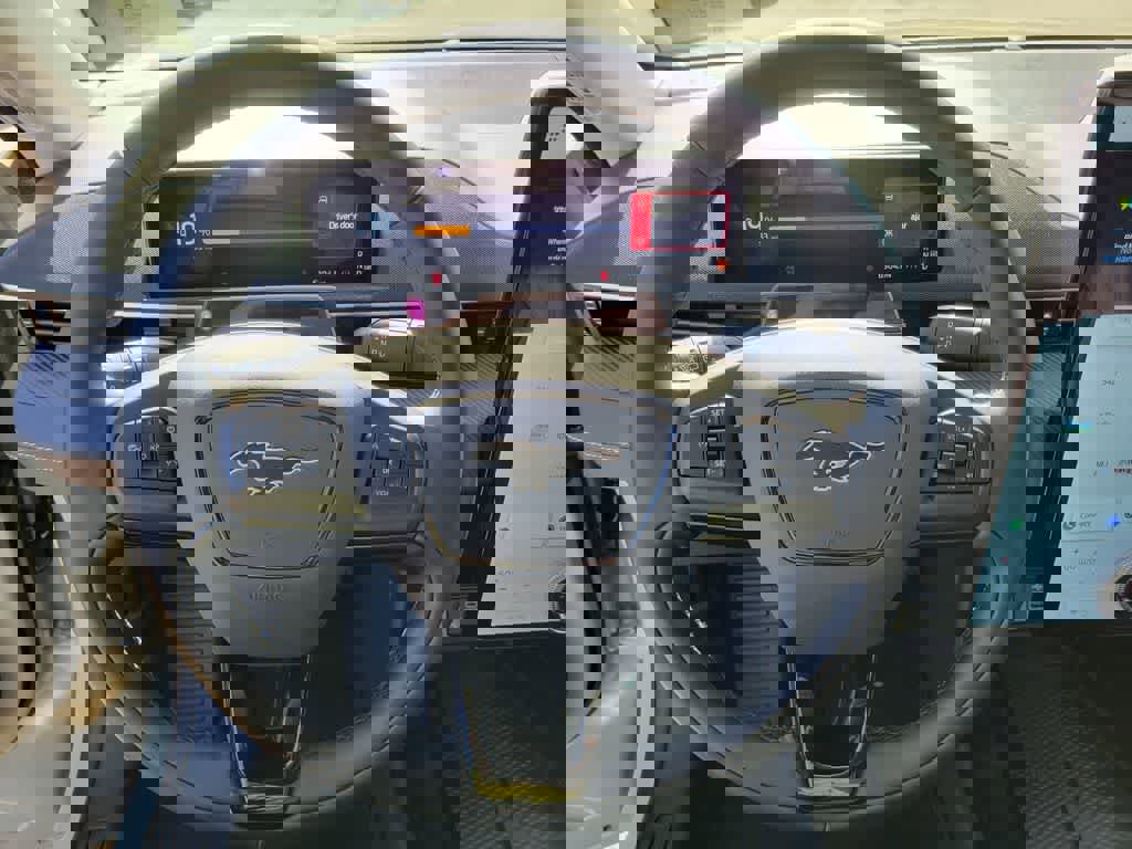 Certified 2025 Ford Mustang Mach-E Select w/ Comfort Package Lite RWD image 19