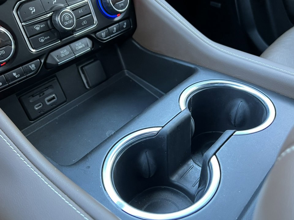 Used 2021 Chevrolet Tahoe High Country image 38