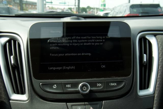 Used 2024 Chevrolet Malibu LT FWD image 23
