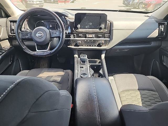Used 2022 Nissan Pathfinder S AWD/4WD image 13