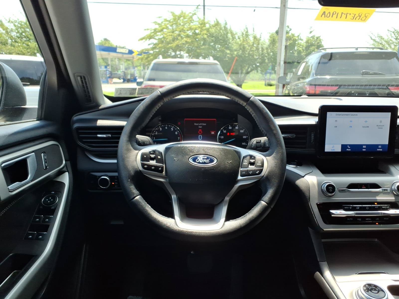 Certified 2023 Ford Explorer XLT AWD/4WD image 15