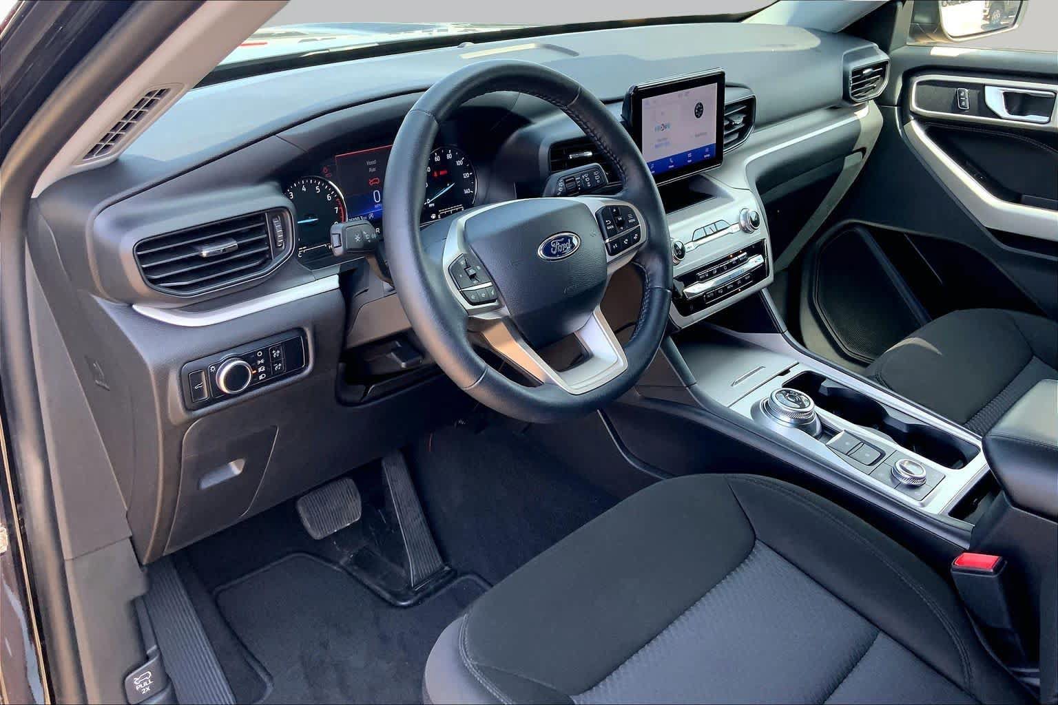 Certified 2023 Ford Explorer XLT AWD/4WD image 18
