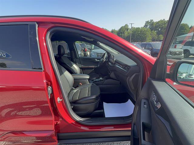 Certified 2024 Ford Escape ST-Line Select w/ Tech Pack #1 AWD/4WD image 25