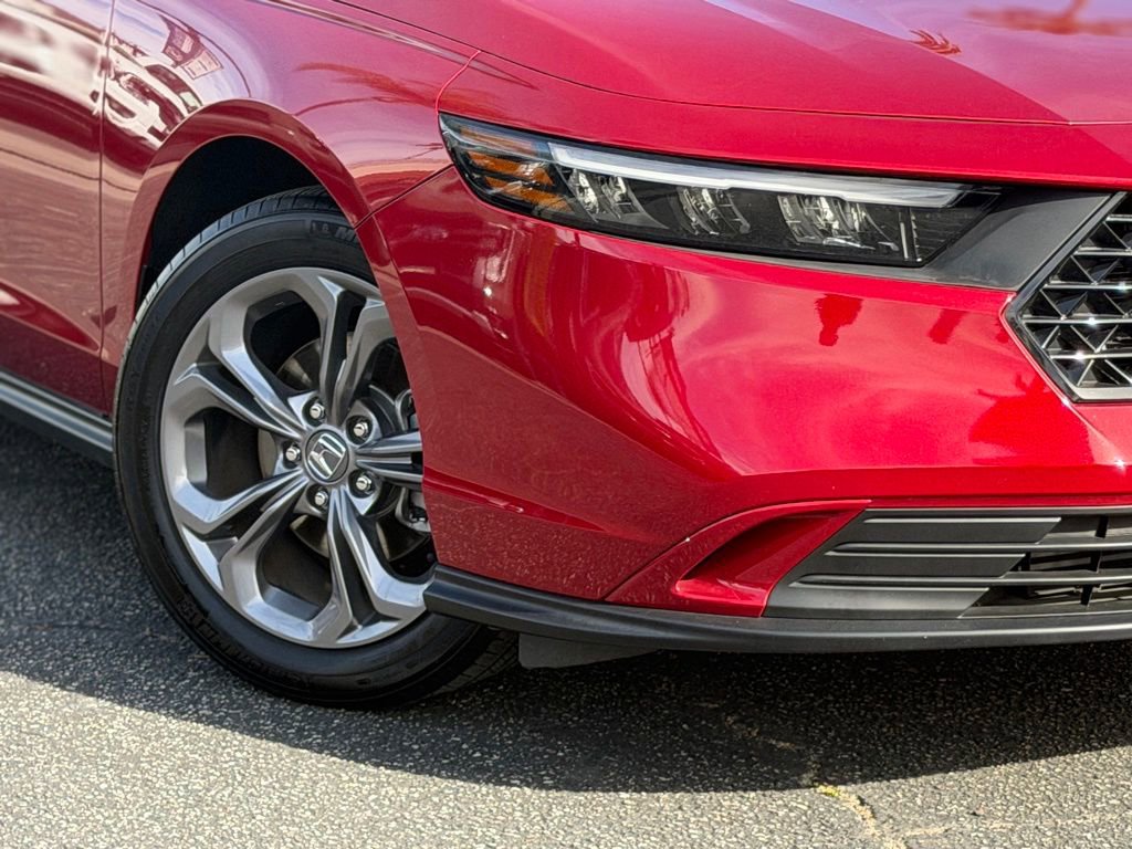 Used 2024 Honda Accord EX image 4