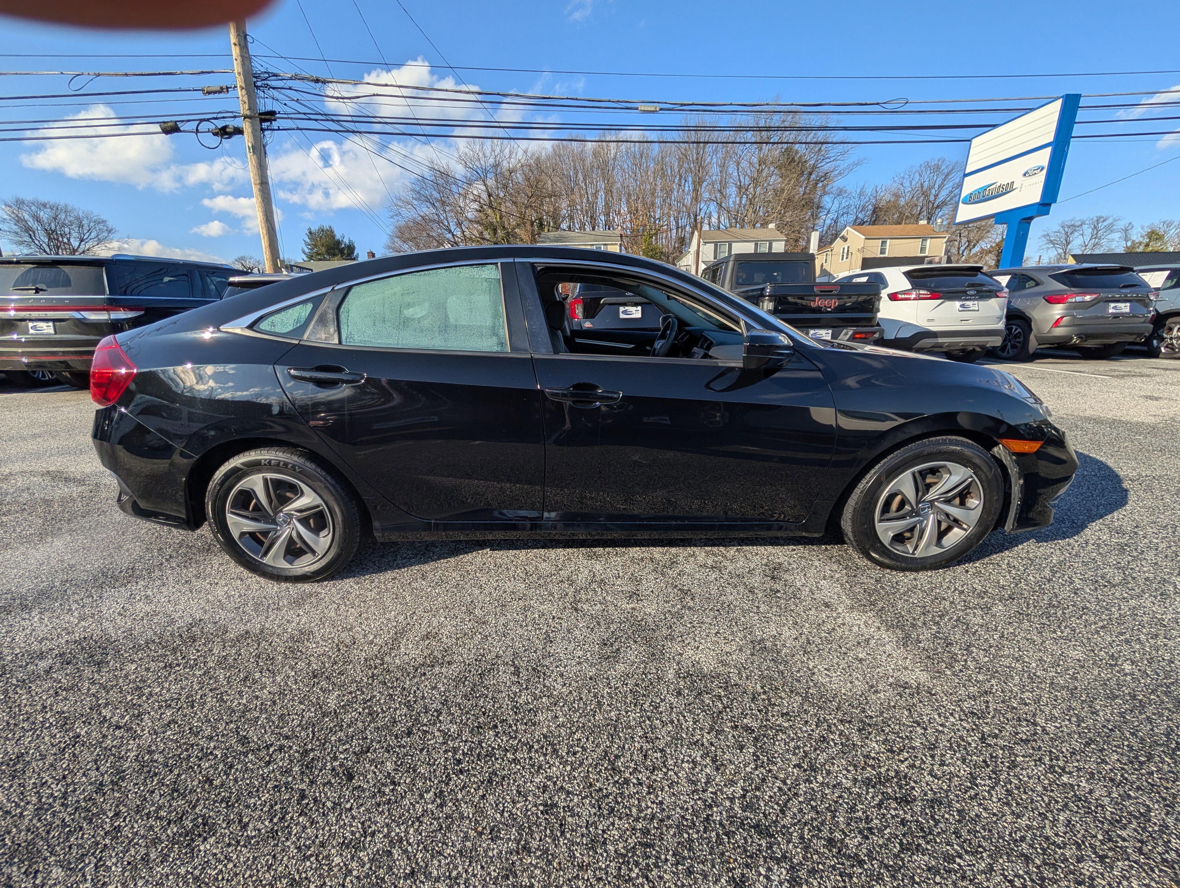 Used 2019 Honda Civic LX image 2
