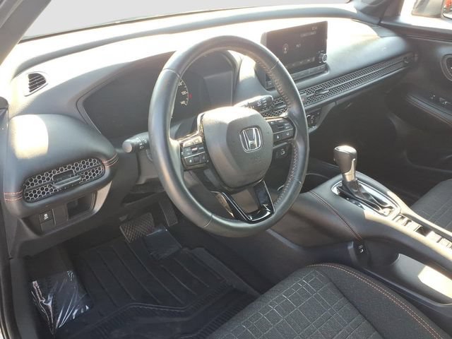 Used 2025 Honda HR-V Sport image 17
